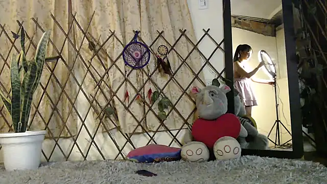  ella b online show from 03/20/25, 03:13