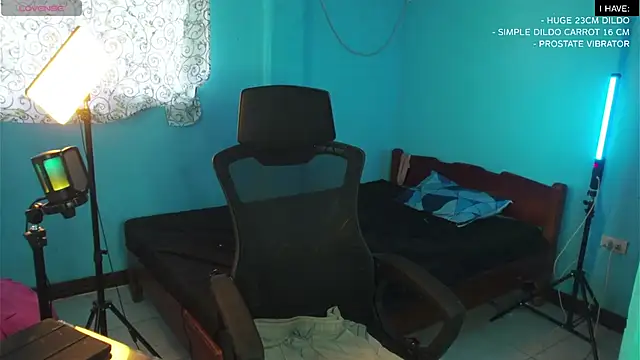 mickeypict online show from 02/17/25, 03:47