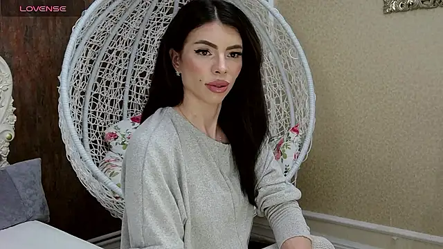 Snapshot of LaraDivine chatting on 12/09/24, 09:39 LaraDivine online show from 12/09/24, 09:39