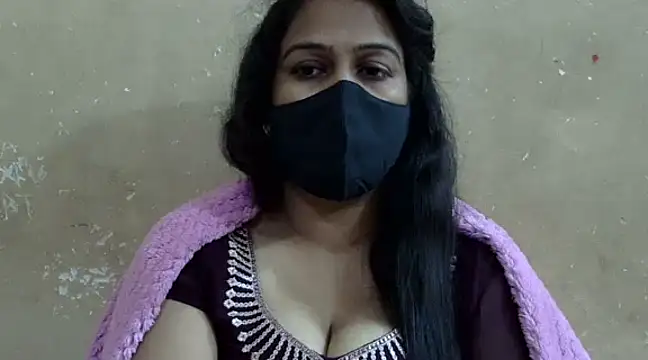 Snapshot of CUET-INDIA chatting on 01/13/25, 10:47 CUET-INDIA online show from 01/13/25, 10:47