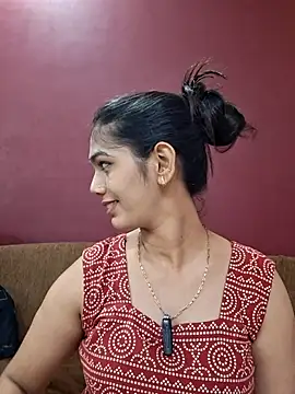 Garima G online show from 02/22/26, 07:34