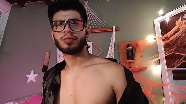 Snapshot of Colby_brown03 chatting on 11/02/25, 08:39 Colby brown03 online show from 11/02/25, 08:39