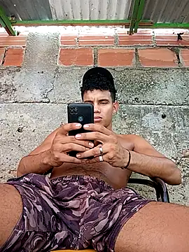 Snapshot of alex_candela chatting on 11/01/25, 03:36 alex candela online show from 11/01/25, 03:36