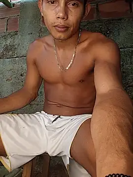 Snapshot of alex_candela chatting on 11/24/25, 09:25 alex candela online show from 11/24/25, 09:25