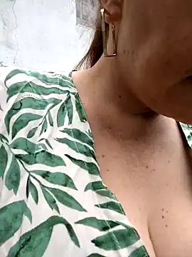 Snapshot of sussy_185 chatting on 12/17/24, 03:17 sussy 185 online show from 12/17/24, 03:17