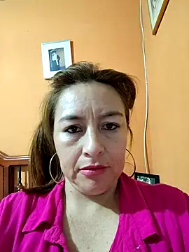 Snapshot of sussy_185 chatting on 01/14/25, 11:27 sussy 185 online show from 01/14/25, 11:27