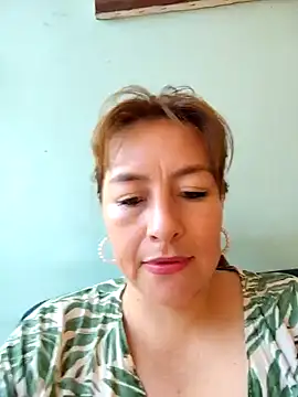 Snapshot of sussy_185 chatting on 02/07/25, 03:08 sussy 185 online show from 02/07/25, 03:08