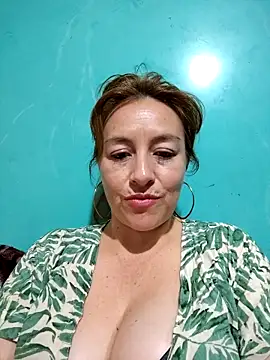 Snapshot of sussy_185 chatting on 03/20/25, 02:19 sussy 185 online show from 03/20/25, 02:19