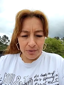 Snapshot of sussy_185 chatting on 03/21/25, 06:07 sussy 185 online show from 03/21/25, 06:07