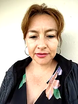 Snapshot of sussy_185 chatting on 03/22/25, 09:10 sussy 185 online show from 03/22/25, 09:10