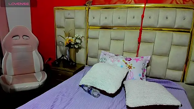 stripcharming  online show from 09/09/25, 02:49