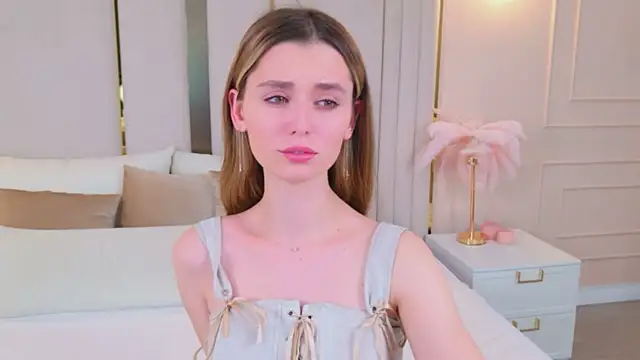 Snapshot of MarybethSnow chatting on 11/19/25, 05:13 MarybethSnow online show from 11/19/25, 05:13