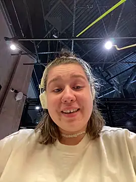 Snapshot of SuzieMurray chatting on 02/27/25, 11:20 SuzieMurray online show from 02/27/25, 11:20