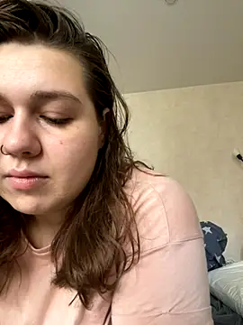 Snapshot of SuzieMurray chatting on 10/19/25, 10:38 SuzieMurray online show from 10/19/25, 10:38