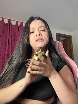 kimberlyhills1 online show from 02/06/25, 01:38