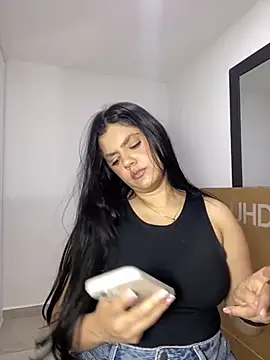 kimberlyhills1 online show from 12/02/25, 03:34