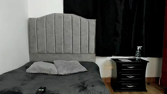 Snapshot of lorymoon chatting on 12/23/24, 06:58 lorymoon online show from 12/23/24, 06:58