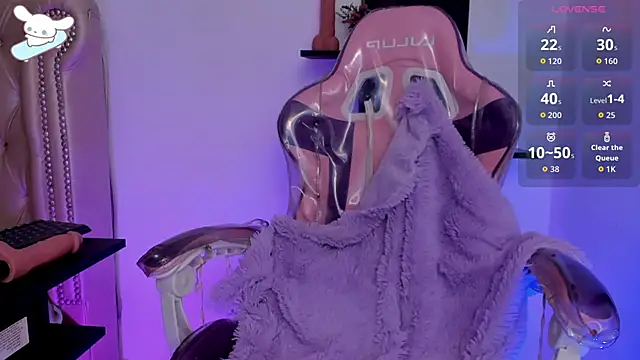 AlexaFoxy18 online show from 10/04/25, 06:33