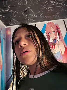 Im Little online show from 04/15/26, 03:02