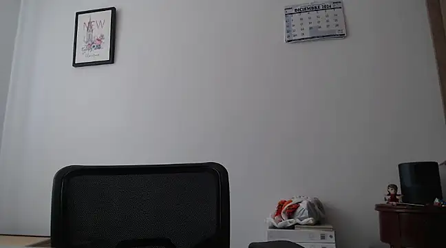 Snapshot of wisdonsenecax chatting on 12/23/24, 08:47 wisdonsenecax online show from 12/23/24, 08:47