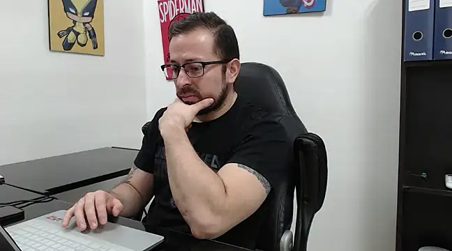 Snapshot of wisdonsenecax chatting on 01/17/25, 02:39 wisdonsenecax online show from 01/17/25, 02:39