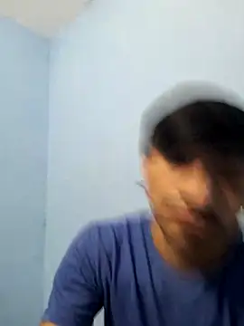 Snapshot of charlesss19 chatting on 09/09/25, 04:12 charlesss19 online show from 09/09/25, 04:12