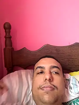 Snapshot of FABINHOSEOAU chatting on 12/30/24, 04:08 FABINHOSEOAU online show from 12/30/24, 04:08