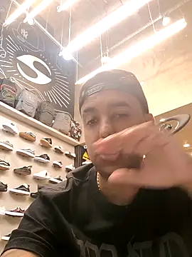 Snapshot of FABINHOSEOAU chatting on 11/20/25, 10:20 FABINHOSEOAU online show from 11/20/25, 10:20