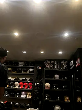 Snapshot of FABINHOSEOAU chatting on 11/25/25, 06:19 FABINHOSEOAU online show from 11/25/25, 06:19