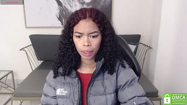 Shenna brunette  online show from 12/29/24, 01:06