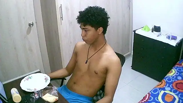 Snapshot of sexy_diamante_ chatting on 10/02/25, 10:06 sexy diamante online show from 10/02/25, 10:06