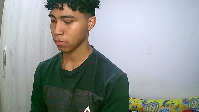 Snapshot of sexy_diamante_ chatting on 11/01/25, 05:59 sexy diamante online show from 11/01/25, 05:59