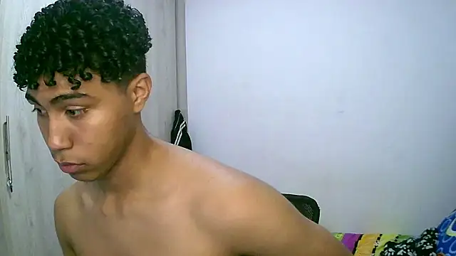 Snapshot of sexy_diamante_ chatting on 11/07/25, 02:00 sexy diamante online show from 11/07/25, 02:00