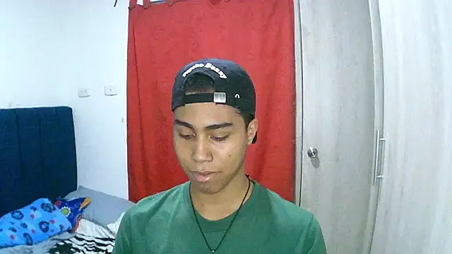 Snapshot of sexy_diamante_ chatting on 01/10/26, 11:31 sexy diamante online show from 01/10/26, 11:31