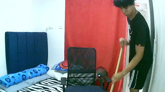 Snapshot of sexy_diamante_ chatting on 01/11/26, 06:13 sexy diamante online show from 01/11/26, 06:13