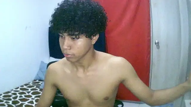 Snapshot of sexy_diamante_ chatting on 01/16/26, 12:58 sexy diamante online show from 01/16/26, 12:58