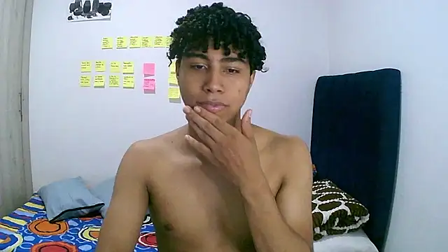 Snapshot of sexy_diamante_ chatting on 02/03/26, 03:04 sexy diamante online show from 02/03/26, 03:04