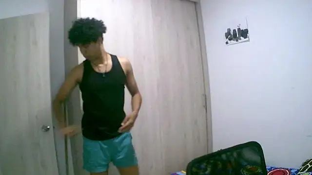 Snapshot of sexy_diamante_ chatting on 02/08/26, 02:48 sexy diamante online show from 02/08/26, 02:48