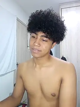 Snapshot of sexy_diamante_ chatting on 02/10/26, 08:07 sexy diamante online show from 02/10/26, 08:07