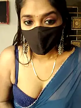 Snapshot of sexy-honey09 chatting on 02/08/26, 03:32 sexy-honey09 online show from 02/08/26, 03:32