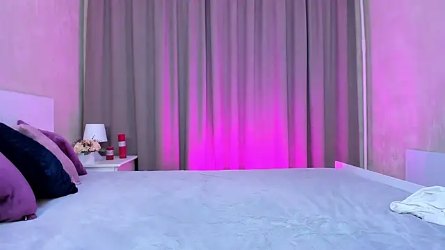 Snapshot of MelodyHudson chatting on 01/24/25, 01:14 MelodyHudson online show from 01/24/25, 01:14