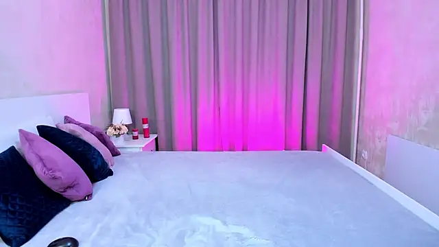 Snapshot of MelodyHudson chatting on 01/28/25, 10:45 MelodyHudson online show from 01/28/25, 10:45