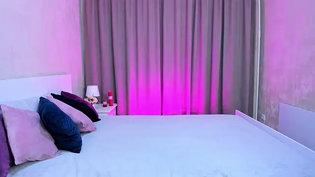 Snapshot of MelodyHudson chatting on 02/23/25, 11:11 MelodyHudson online show from 02/23/25, 11:11