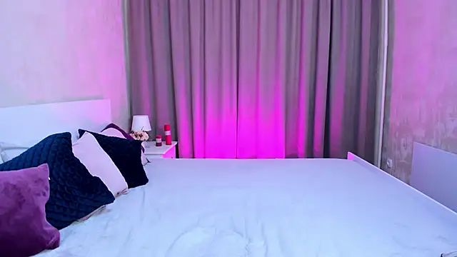 Snapshot of MelodyHudson chatting on 03/13/25, 05:54 MelodyHudson online show from 03/13/25, 05:54