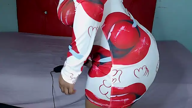 EbonyBentley online show from 10/27/25, 03:27