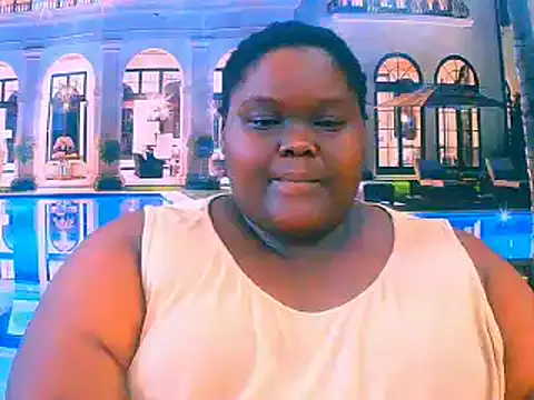 Snapshot of EbonyHotBuns chatting on 06/17/26, 06:27 EbonyHotBuns online show from 06/17/26, 06:27