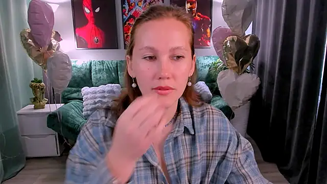 Snapshot of MichelleOrtis chatting on 03/13/26, 05:36 MichelleOrtis online show from 03/13/26, 05:36