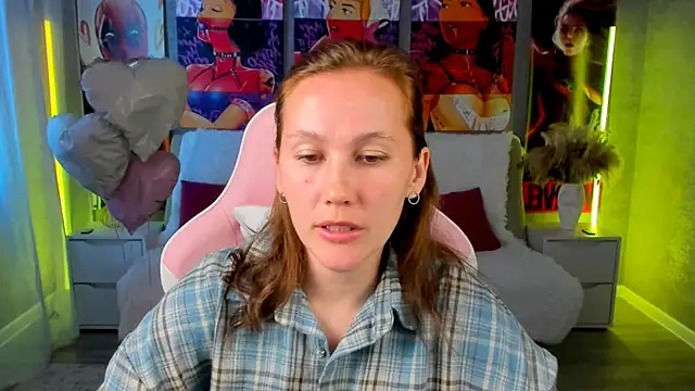 Snapshot of MichelleOrtis chatting on 03/18/26, 12:41 MichelleOrtis online show from 03/18/26, 12:41