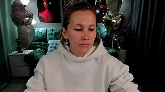 Snapshot of MichelleOrtis chatting on 03/22/26, 12:36 MichelleOrtis online show from 03/22/26, 12:36