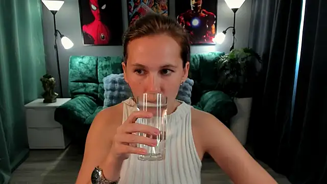 Snapshot of MichelleOrtis chatting on 04/07/26, 08:26 MichelleOrtis online show from 04/07/26, 08:26